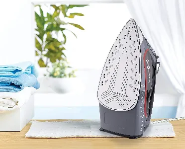 Black+Decker Steam Iron With Ceramic Soleplate,Anti-Drip,Anti-Calc,Auto Shut-Off,Self Clean 2200W X2050-B5 Grey And Black