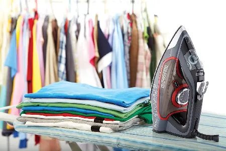 Black+Decker Steam Iron With Ceramic Soleplate,Anti-Drip,Anti-Calc,Auto Shut-Off,Self Clean 2200W X2050-B5 Grey And Black