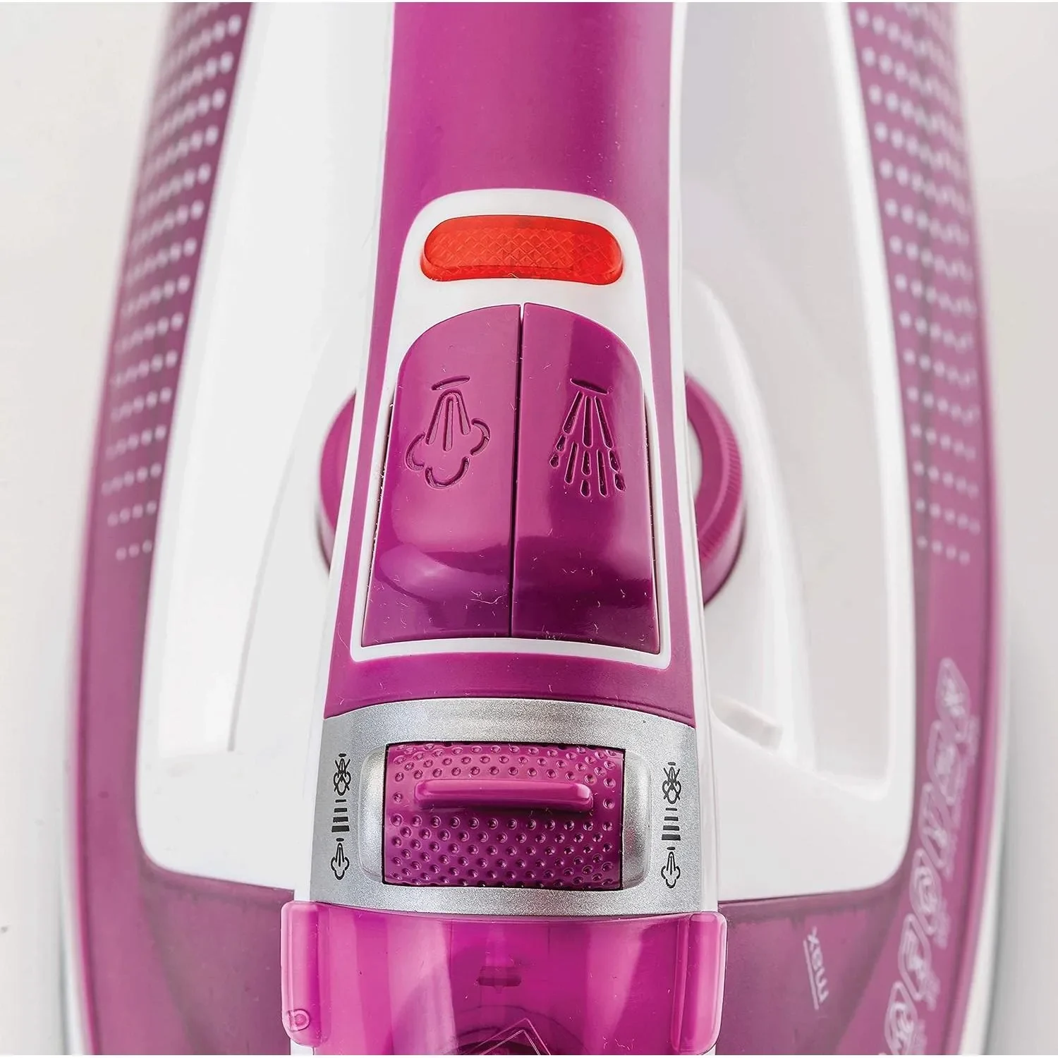 Black+Decker Steam Iron With Ceramic Soleplate/Anti-Drip/Anti-Calc/Auto Shut-Off/Self Clean 2400W X2450-B5 Purple/White
