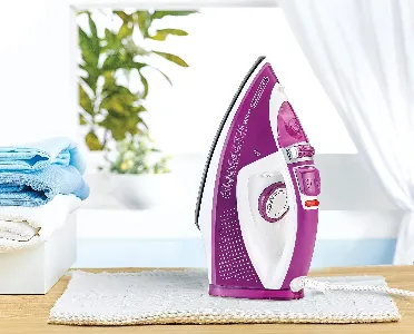 Black+Decker Steam Iron With Ceramic Soleplate/Anti-Drip/Anti-Calc/Auto Shut-Off/Self Clean 2400W X2450-B5 Purple/White