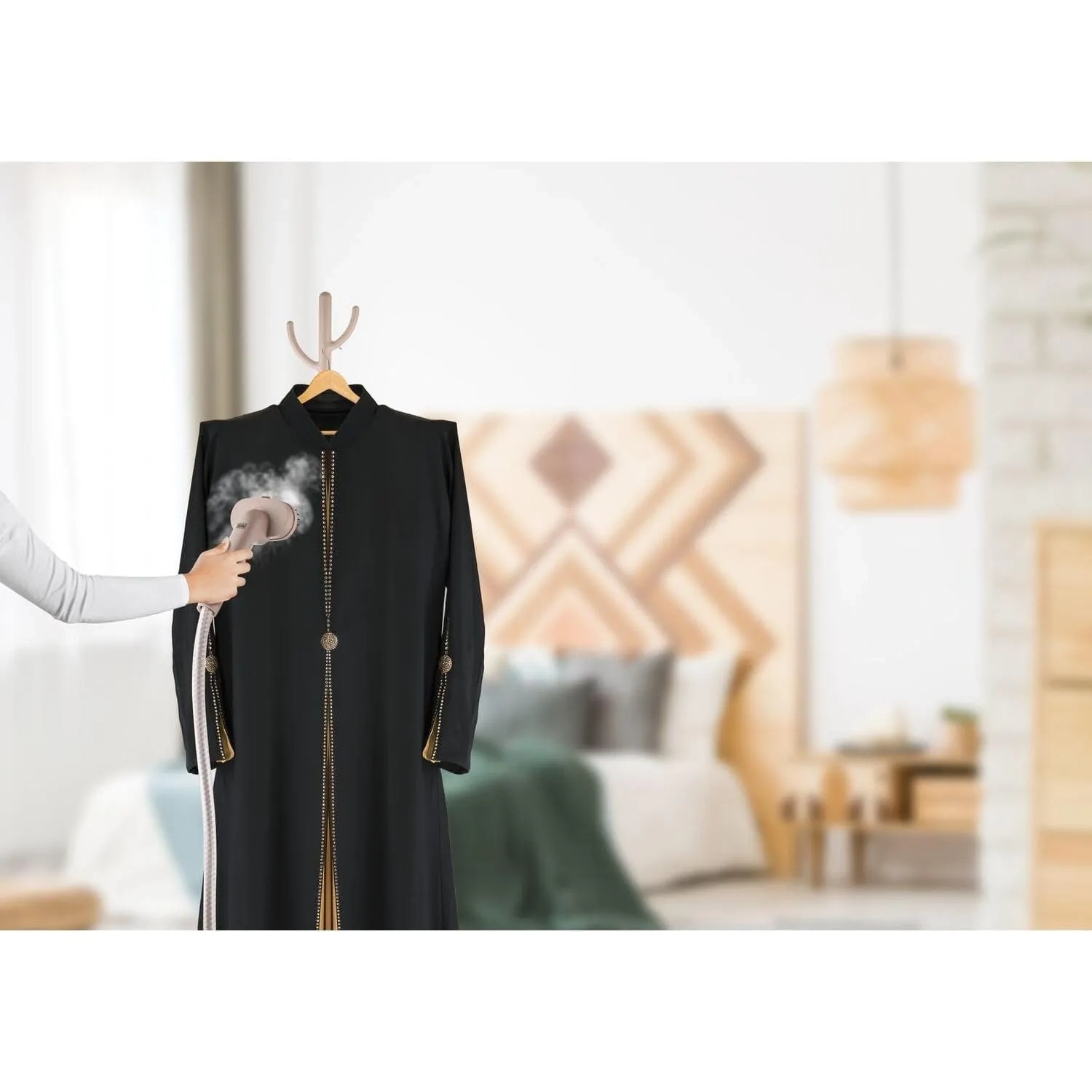 Black+Decker Vertical Garment Steamer Single Pole, 1740W 6 Levels Gst1620-B5